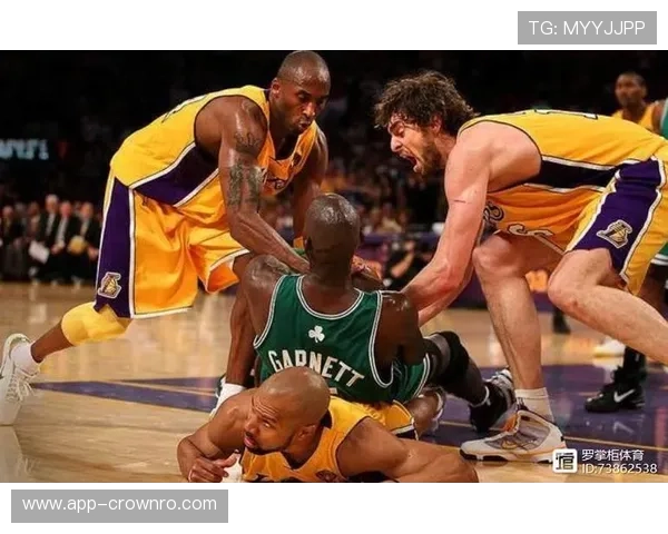 利拉德的新车价能买套房？这豪车比他赛场上的三分还让人眼红！