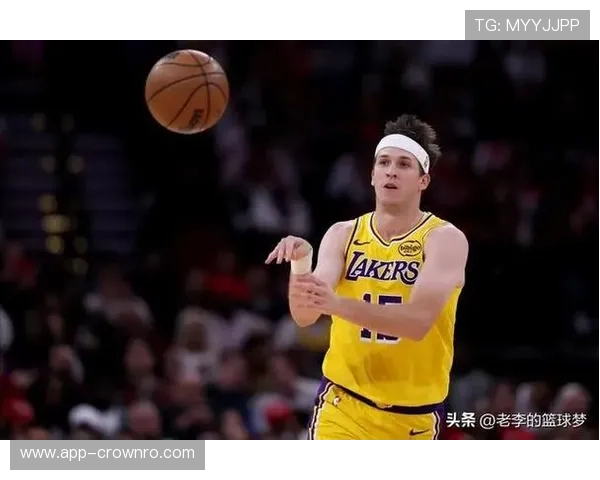 奥斯汀·里夫斯挡拆效率提升显著 拉开与去年得分结构差距