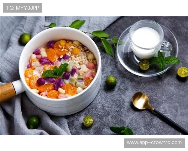 张博恒家的冰箱里塞满蛋白粉，连饮料都是按毫升算的