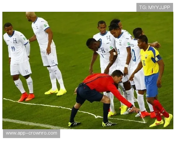 人墙距离规则拆解：裁判如何精准判定犯规距离标准