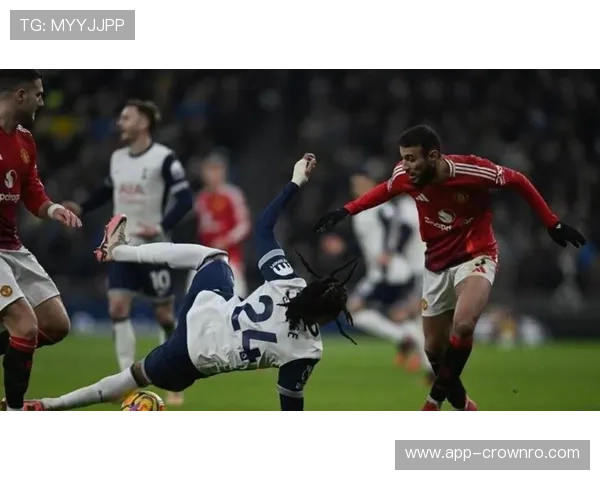 热刺防线屡遭打穿，高位压迫成赛季稳定性隐患