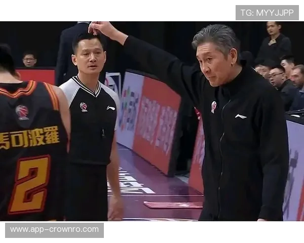 篮球教练技术犯规规则,实战中如何避免被判罚? 篮球教练技术犯规规则,实战中如何避免被判罚?